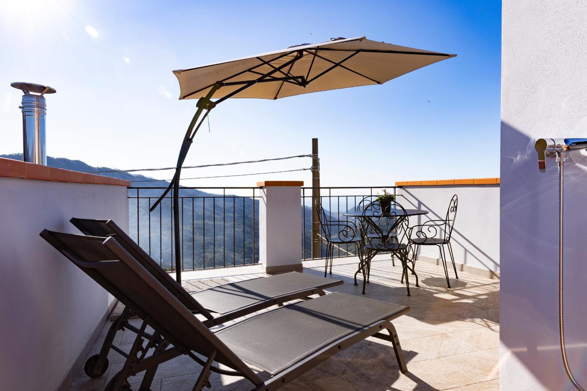 La Dimora Azzurra Villa Perinaldo Exterior foto